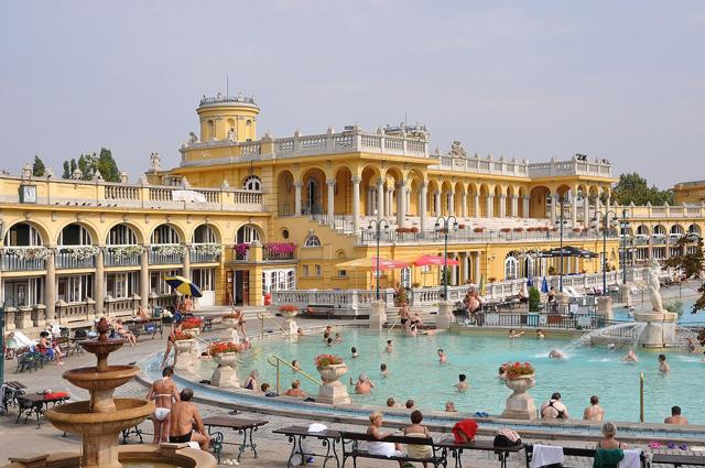 Széchenyi thermal bath